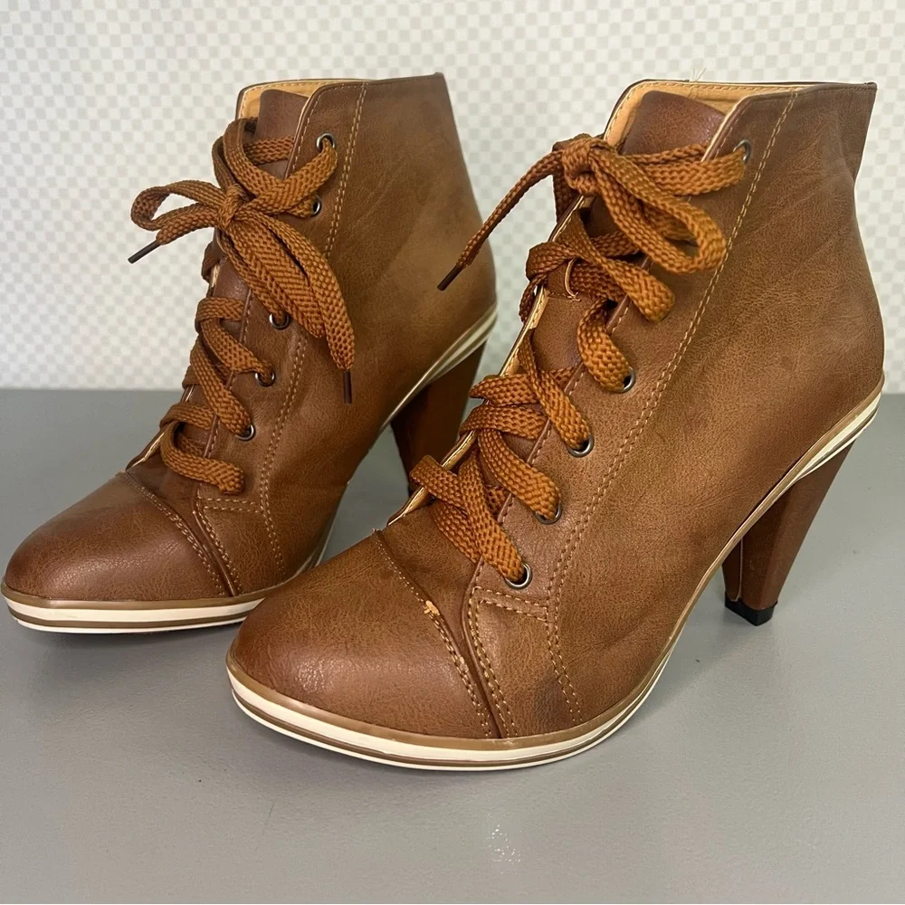 Reneeze Brown Lace Up High Heel Ankle Boots Faux Leather‎ Size  6 - Picture 2 of 11
